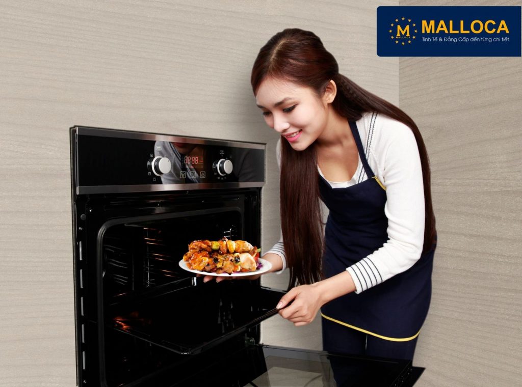 So sánh lò nướng với lò vi sóng